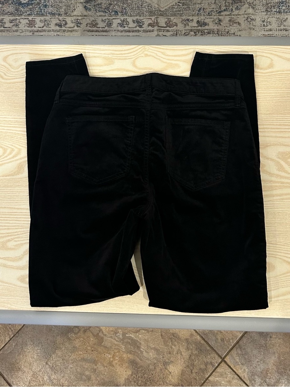 Old Navy Black Rockstar Super Skinny Pants - Picture 2 of 9